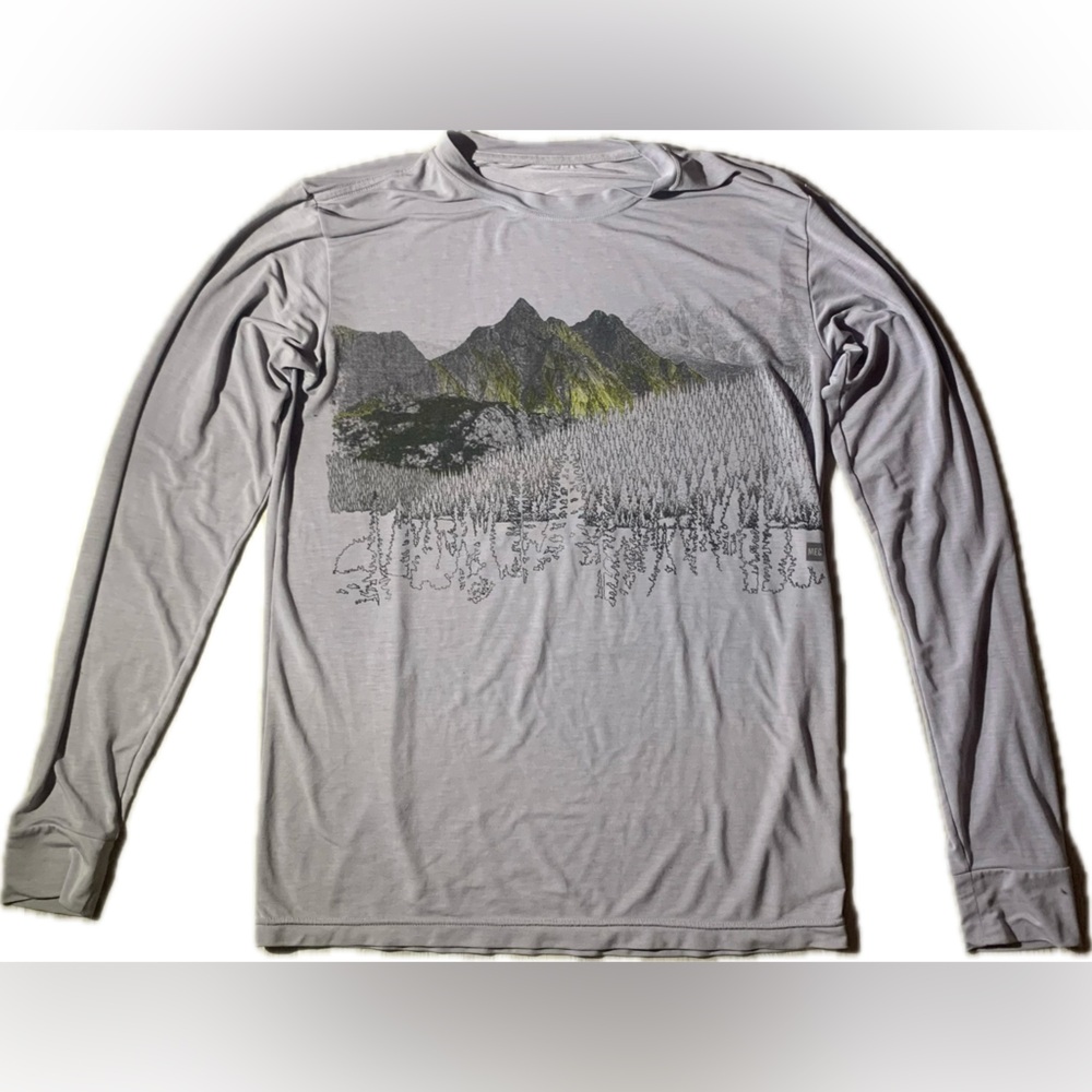 MEC Merino Blend Gray Mountain Graphic Long Sleeve Tee